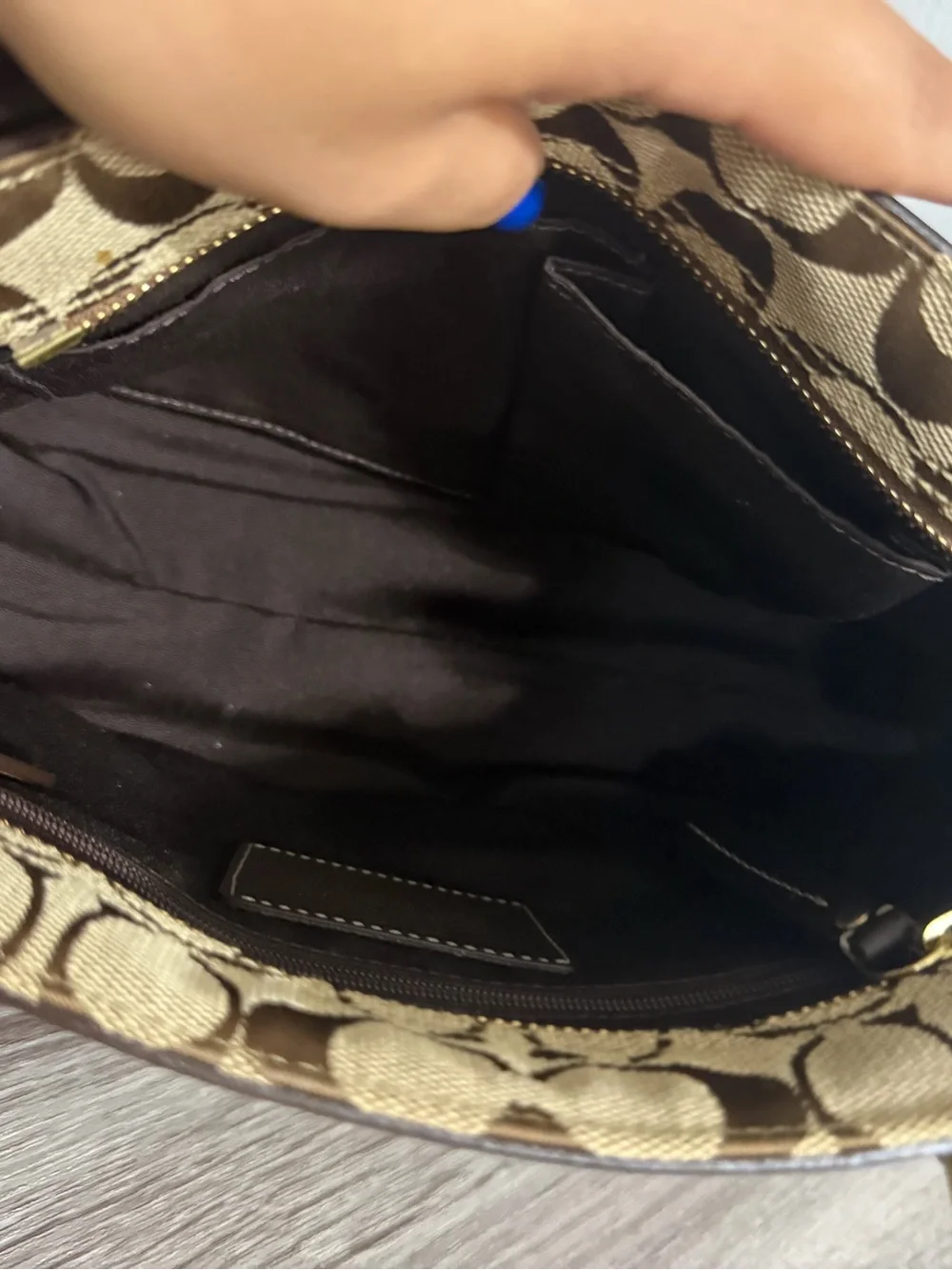 Coach Signature Shoulder Bag Purse 10507 Brown Tan Leather Classic Everyday